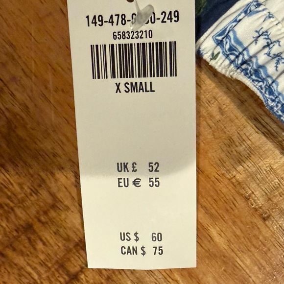 Abercrombie Patchwork Faux Silk Pull On Short XS NWT - Picture 5 of 7